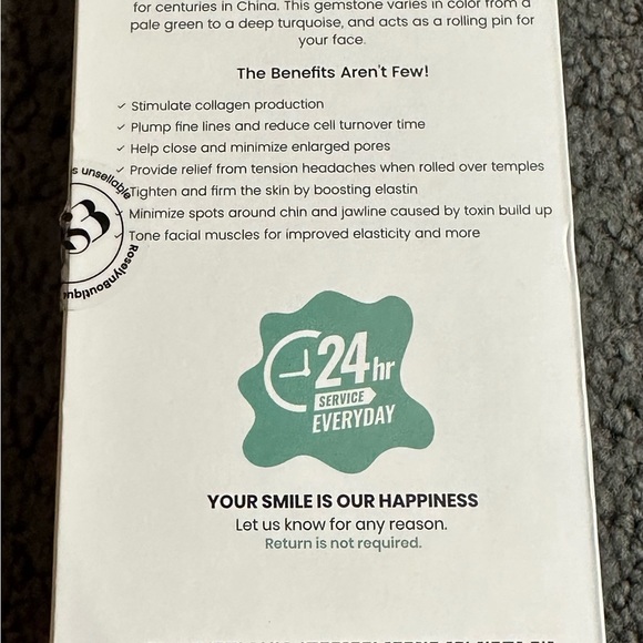 Roselyn Boutique Jade Roller Skin Massager New - Picture 3 of 3